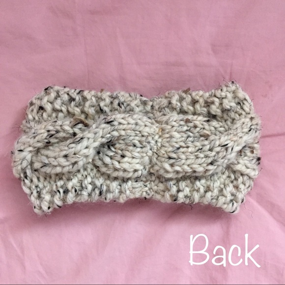 Cable Knit Headband - Picture 3 of 4